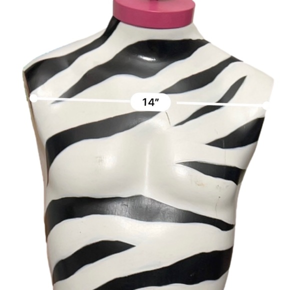 💕🫧Meet My Model!!🫧💕 - Picture 2 of 5